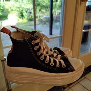 Converse platform black, white and pink